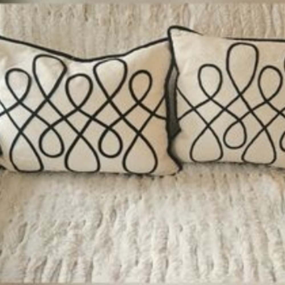 Set Of Two Ivory & Black Luxury Down Filled Pillows Beautiful Set 14 X 8"
